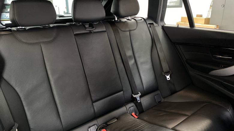 BMW 3 Series 320i M Sport Shadow Edition 5dr Step Auto Petrol Estate